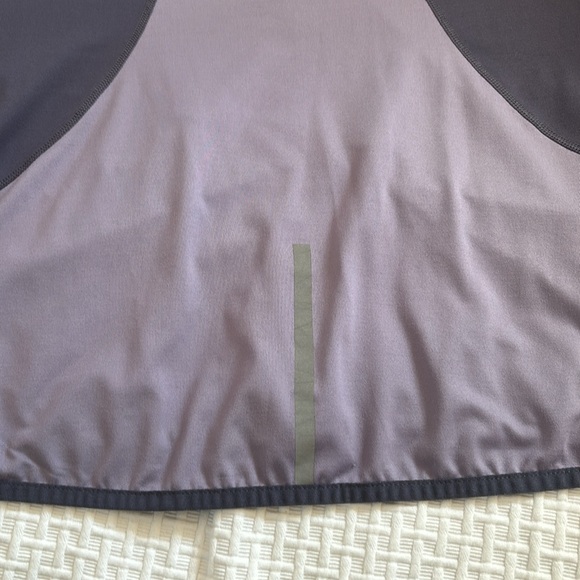 Champion recycled poly jacket in mauve, size XL. - Picture 5 of 7